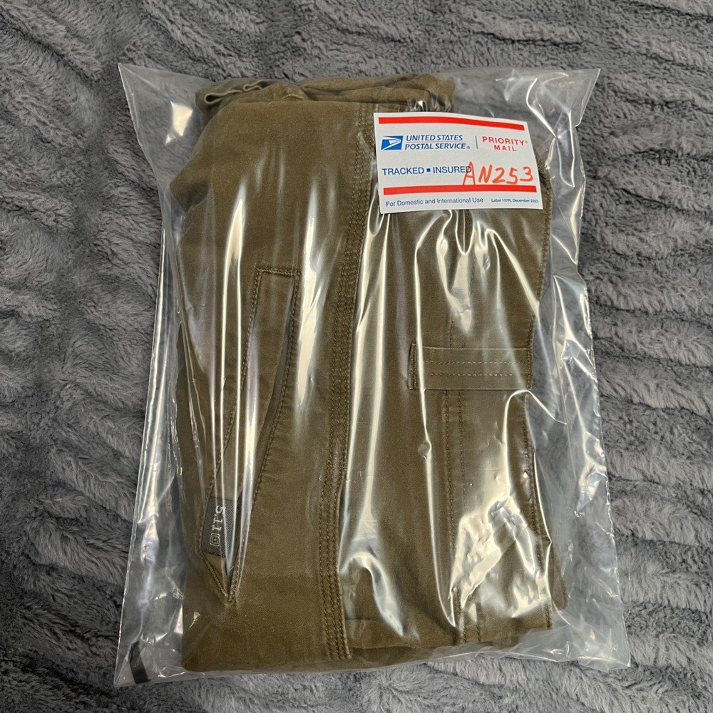 5.11 Tactical Mens Brown Stretch Cotton Flat Front Utility Shorts Size 42 AN253 - Picture 8 of 8